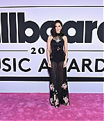 057.jpg