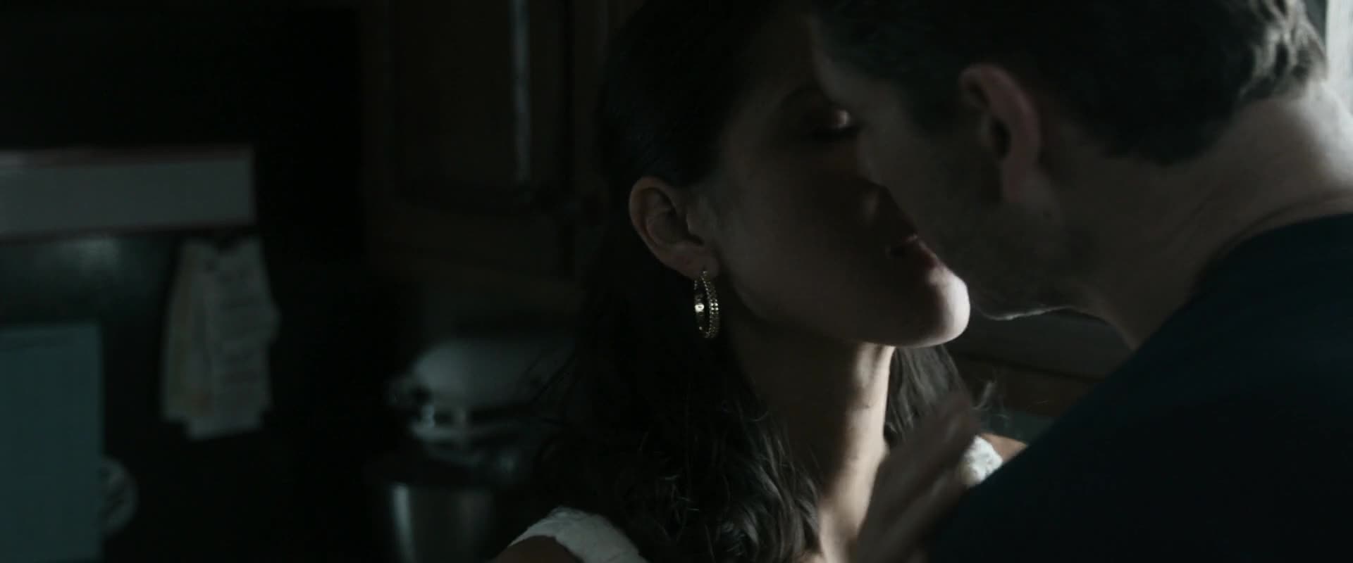 AOM-DFE101.jpg