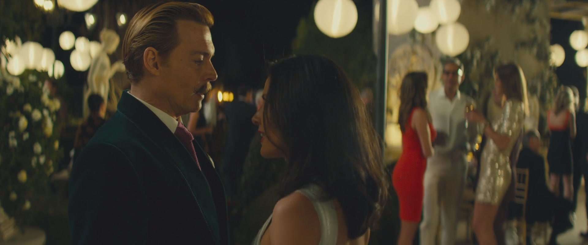 aom-mortdecai045.jpg